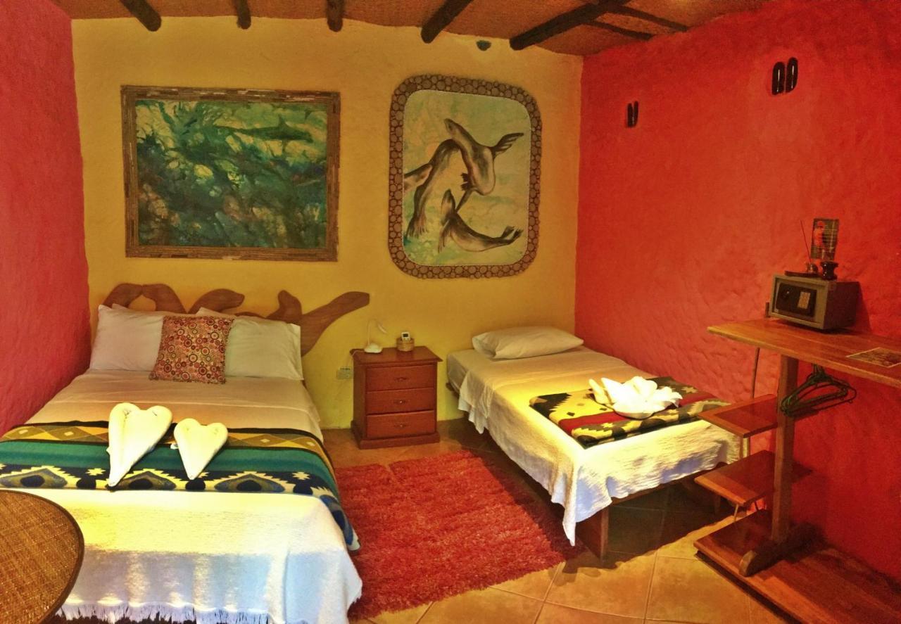 פורטו איורה Lonesome George Ecolodge מראה חיצוני תמונה