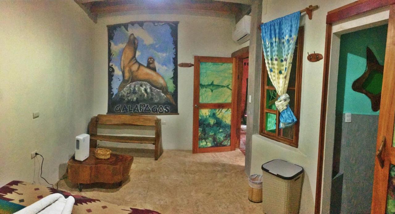 פורטו איורה Lonesome George Ecolodge מראה חיצוני תמונה